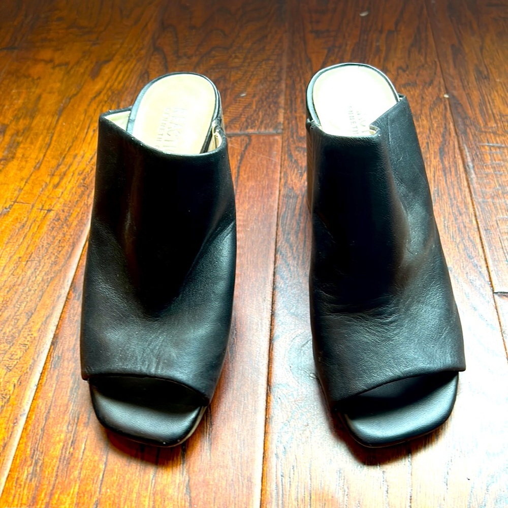 Kenneth Cole-Reaction black mule sandals